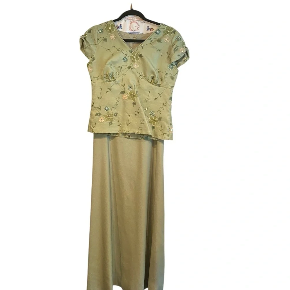 Elegant Green Beaded Floral Skirt Set / Maxi gown cocktail dress